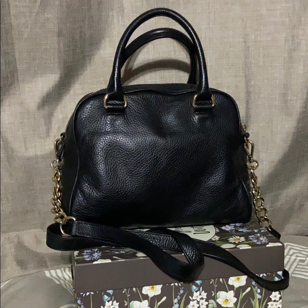 • HOST PICK• Michael Kors Handbag - Picture 2 of 8